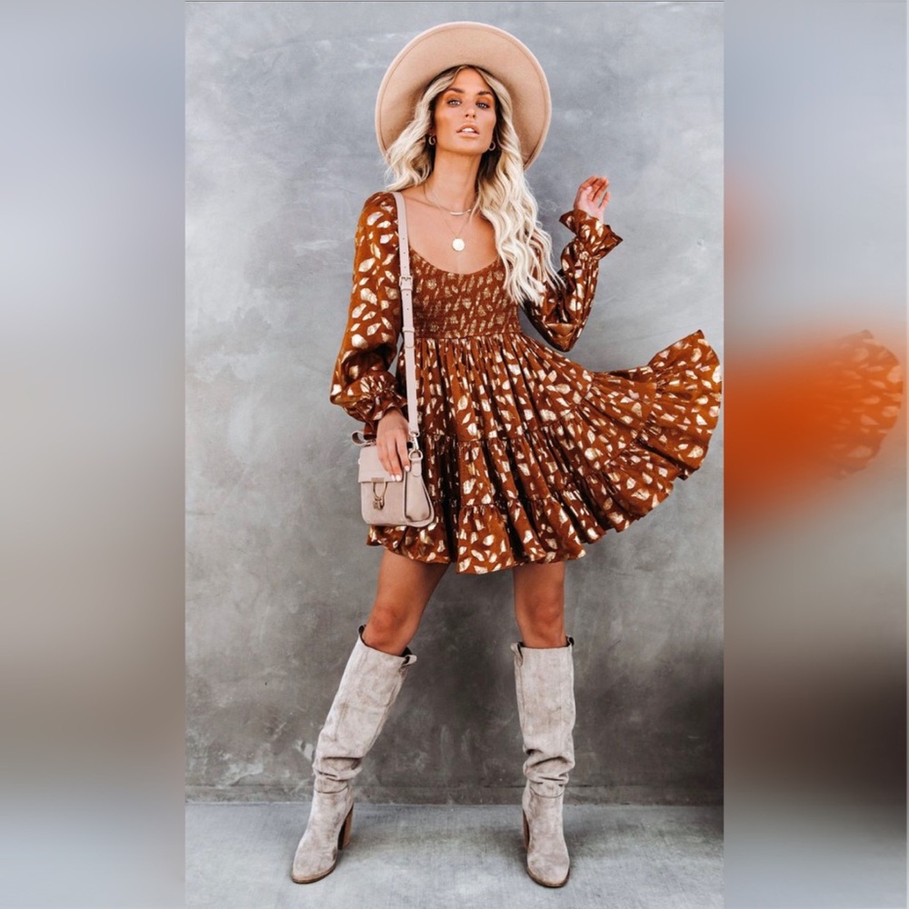 Vici feathers fly smocked dress size large